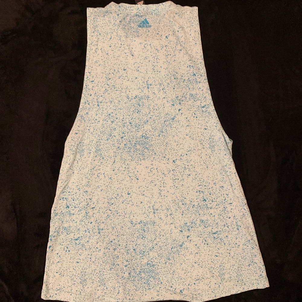 Athletic wear shirt